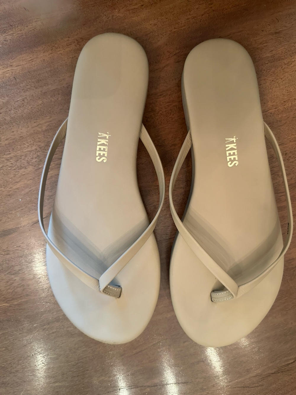 TKEES Sandal in Light Beige Minimal Thong